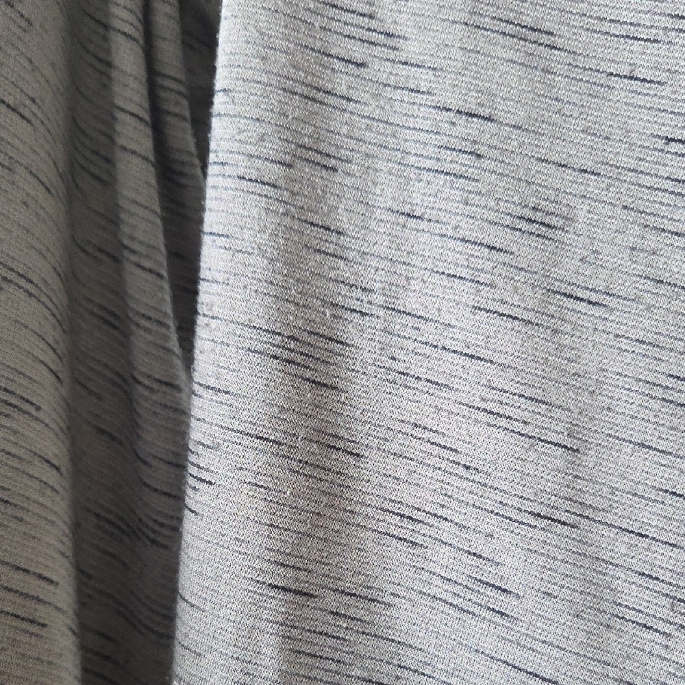 Bobeau Silver Textured Cardigan Ships Only With Bundle - Picture 3 of 4